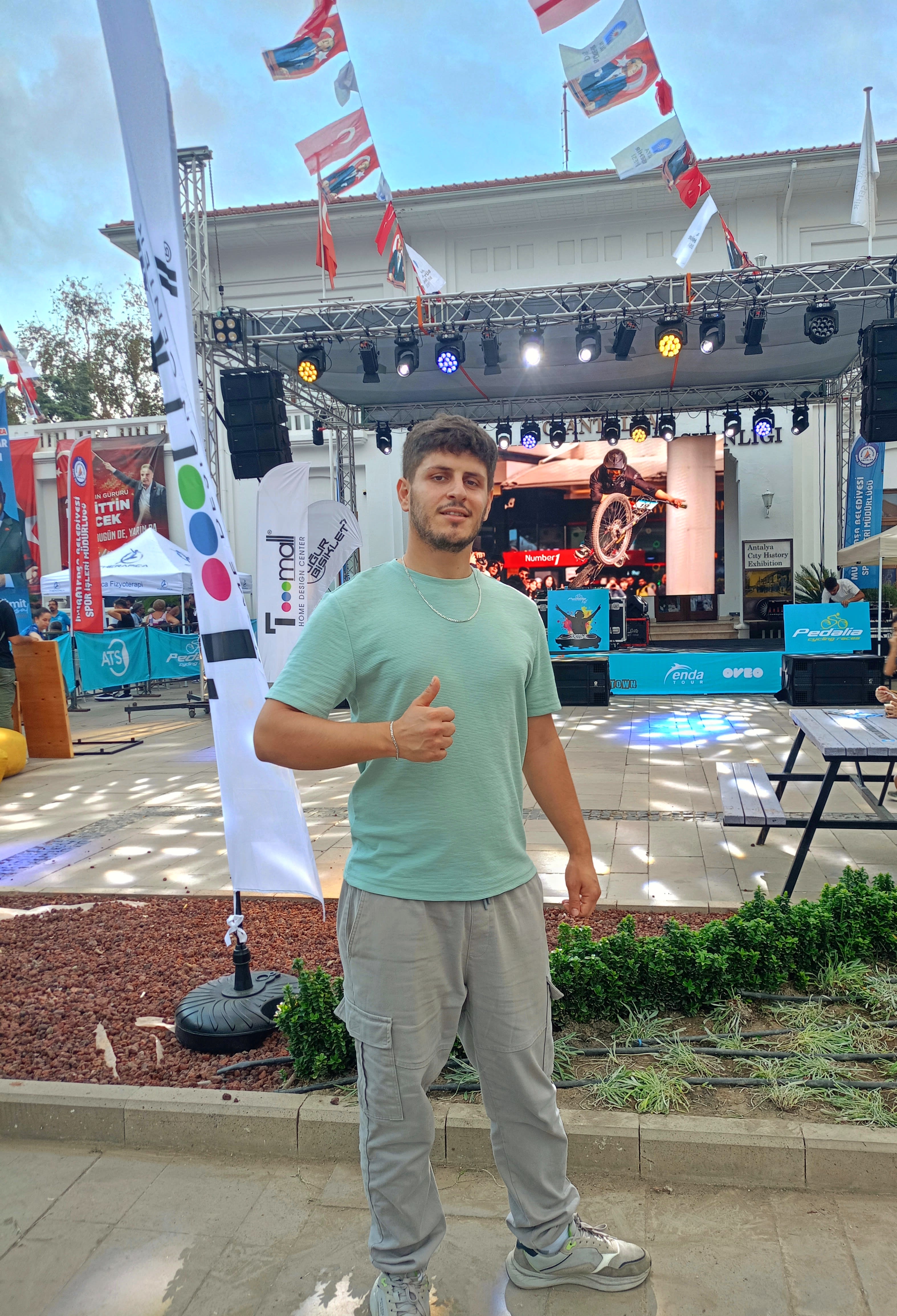 Yakup Kaba's Farcaster avatar