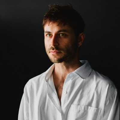 alec pfp