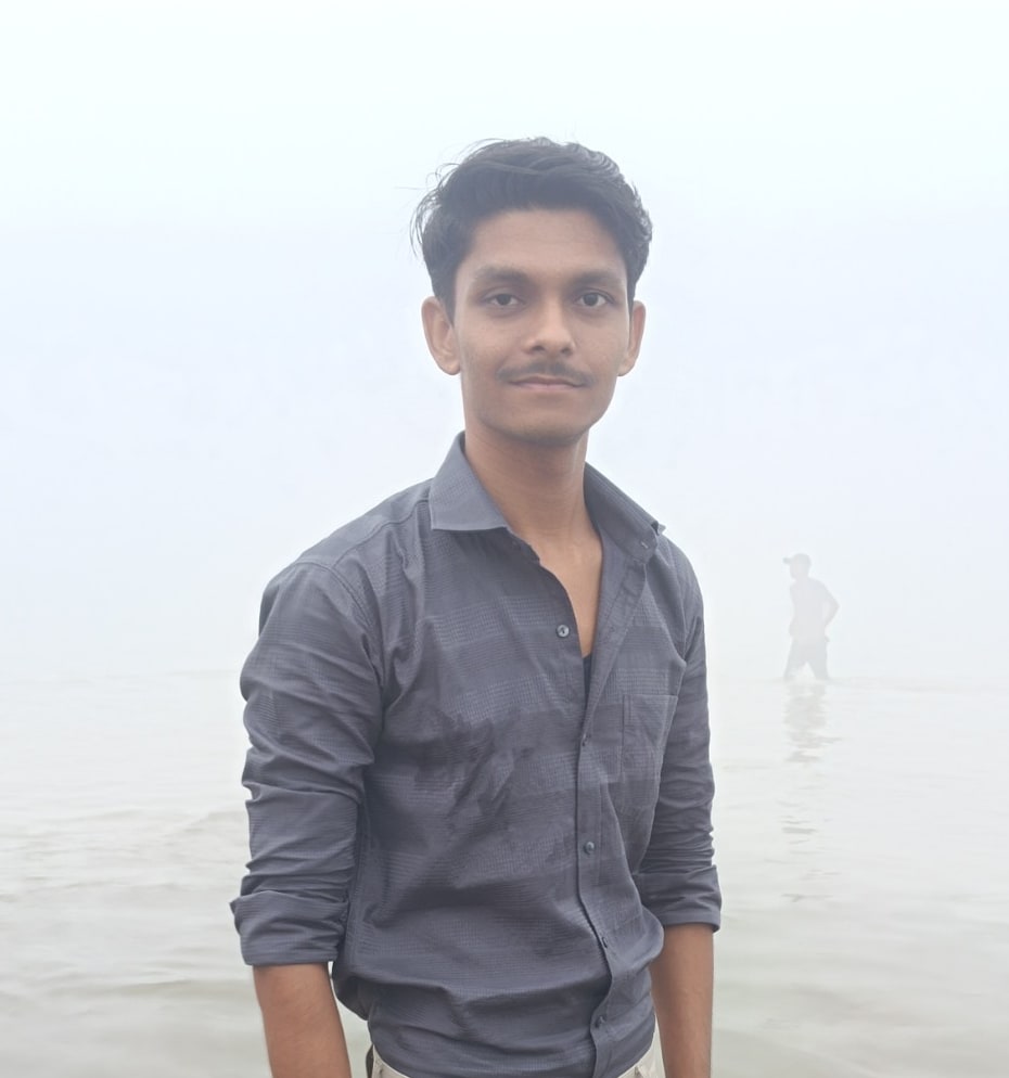 Rishu Kumar's Farcaster avatar