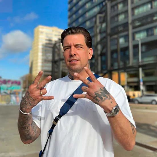 0xZ4R0 (niezlamalpa) Farcaster social identity (Fname handle) PFP