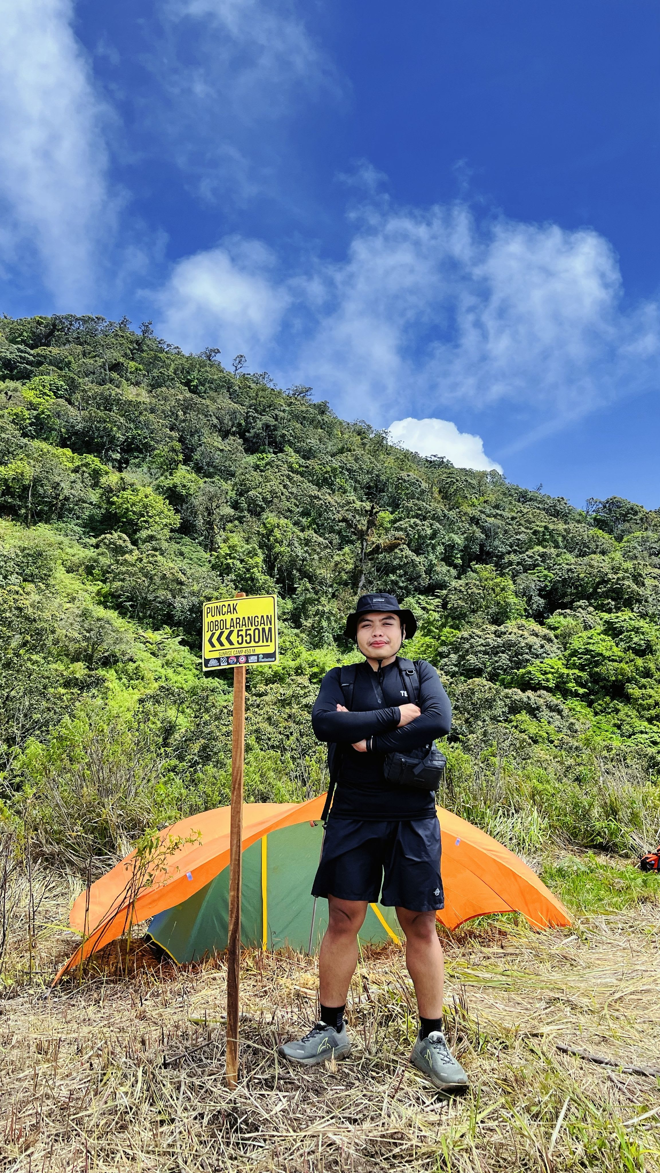 Aldy 🎩 | garmek.base.eth (aldyargarena) Farcaster social identity (Fname handle) PFP