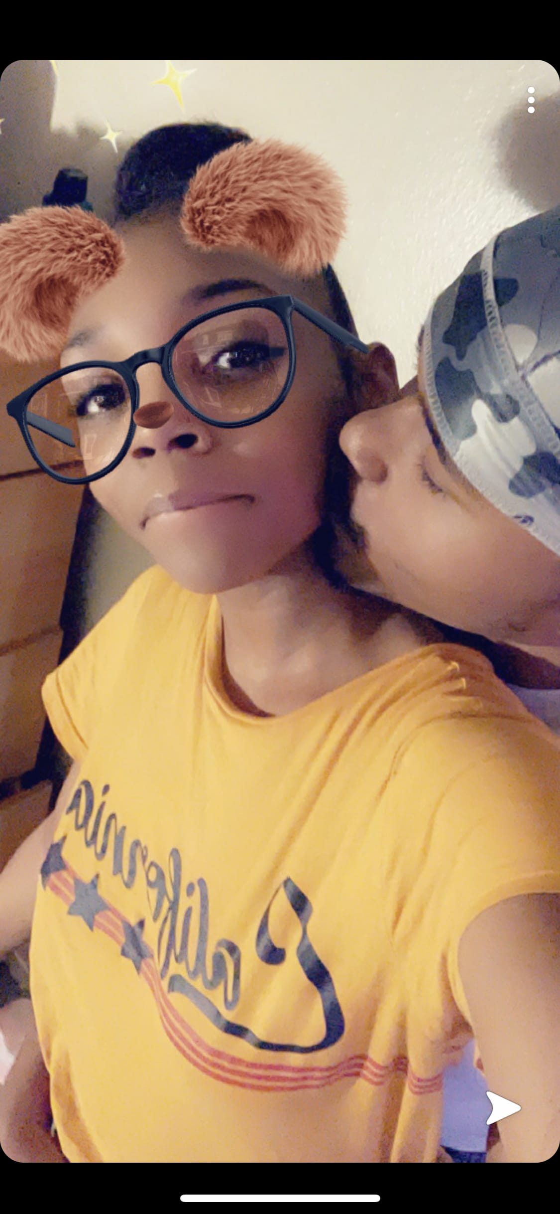 melanin rich (richbiggaveli.base.eth) Farcaster social identity (Fname handle) PFP