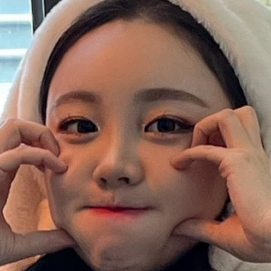 Rin (rinchegg) Farcaster social identity (Fname handle) PFP