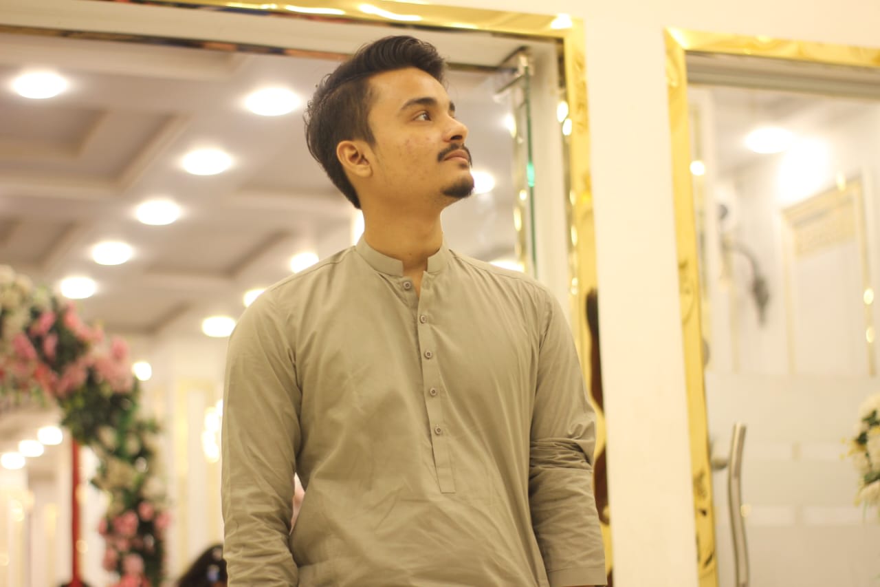 Mujtaba's Farcaster avatar