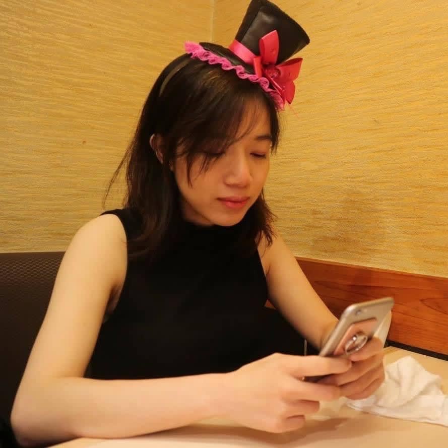 Julie Pinky (tuno88) Farcaster social identity (Fname handle) PFP