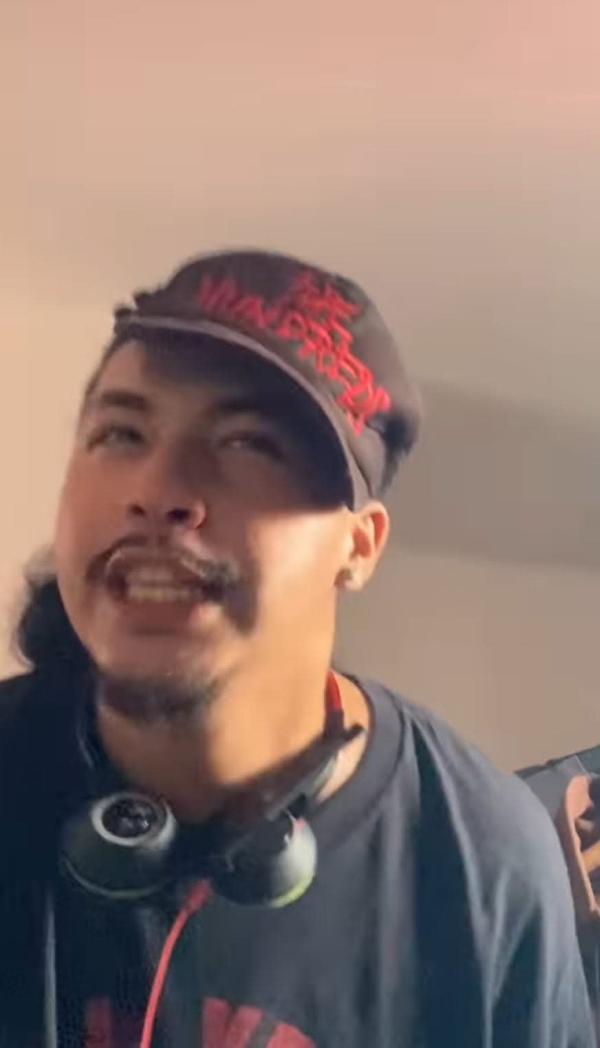 Giyu (zekken) Farcaster social identity (Fname handle) PFP