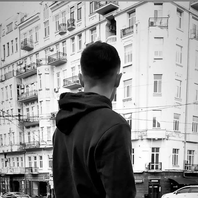 colivrate (colivrate.base.eth) Farcaster social identity (Fname handle) PFP