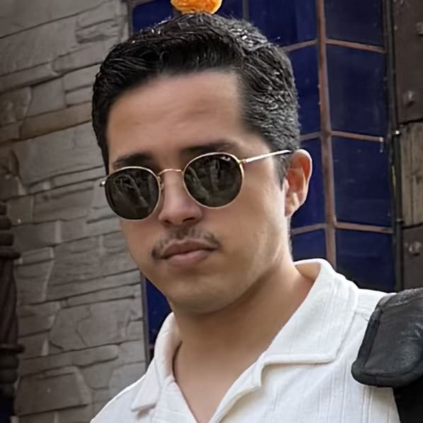 Jorge Sandoval's Farcaster avatar