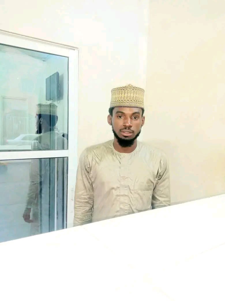 Anas Muhammad's Farcaster avatar