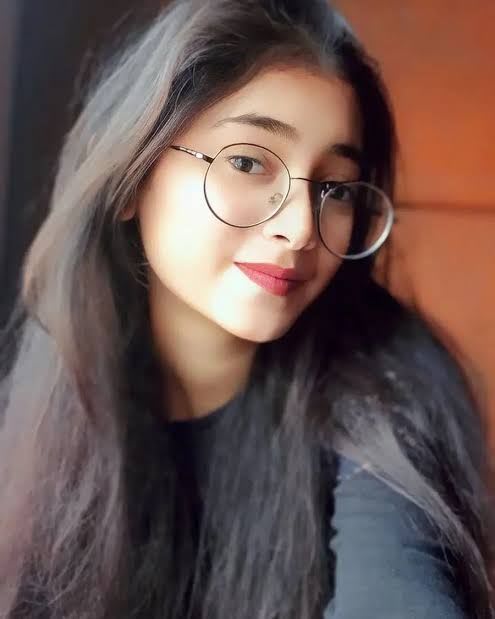 Aliya saif (saif786) Farcaster social identity (Fname handle) PFP