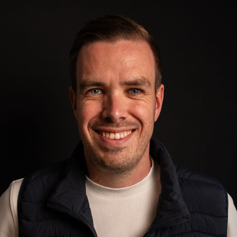 Michel van Linschooten (michelvl) Farcaster social identity (Fname handle) PFP