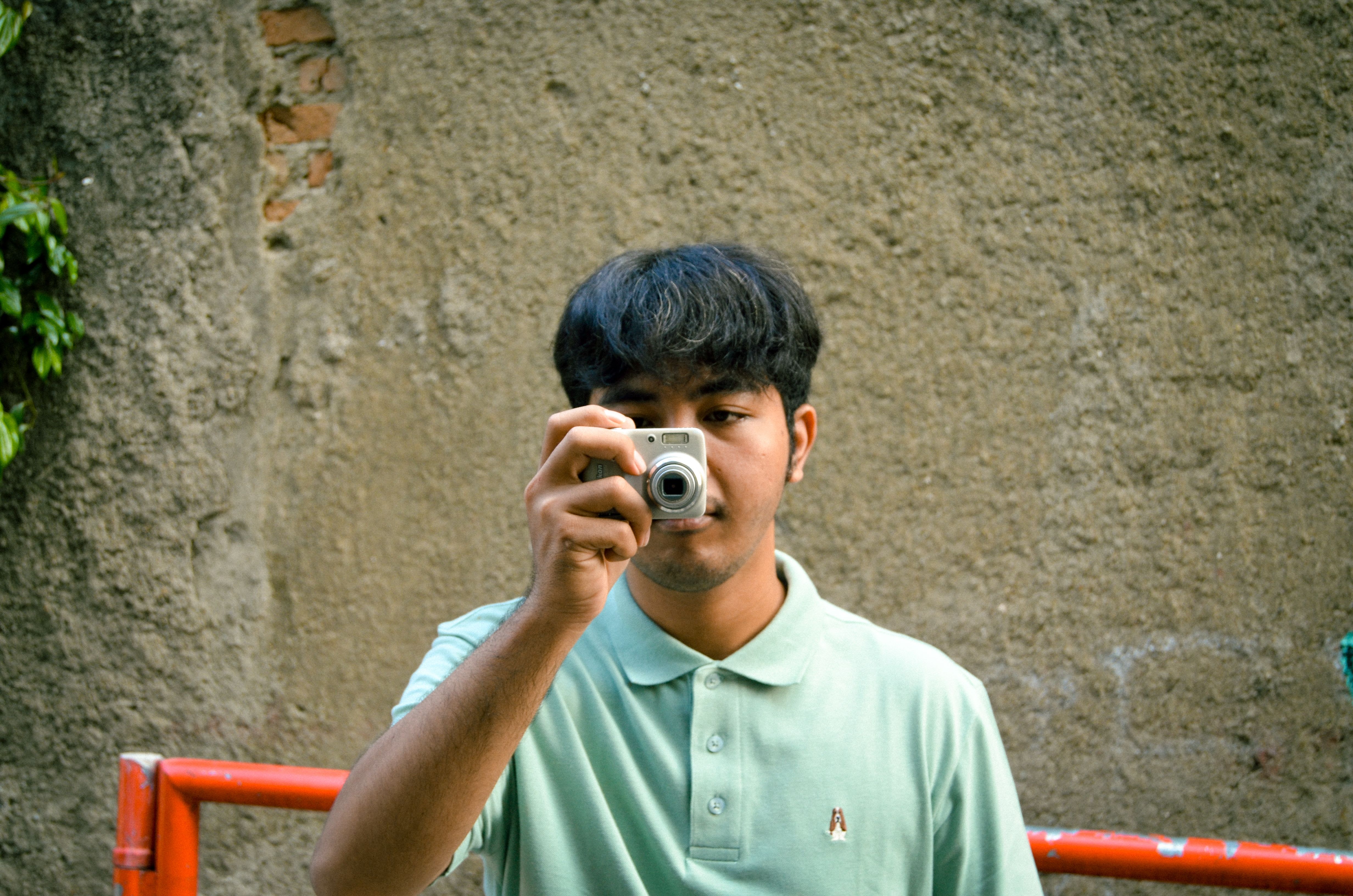 Roy | The BaseMan (rayqab) Farcaster social identity (Fname handle) PFP