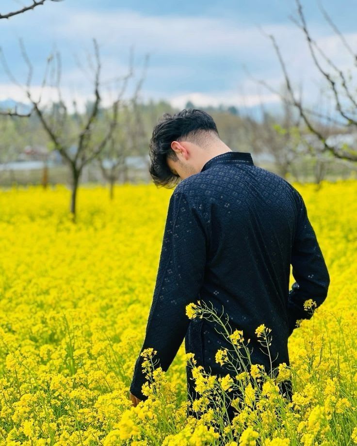 Josef 🟦 (josef.base.eth) Farcaster social identity (Fname handle) PFP