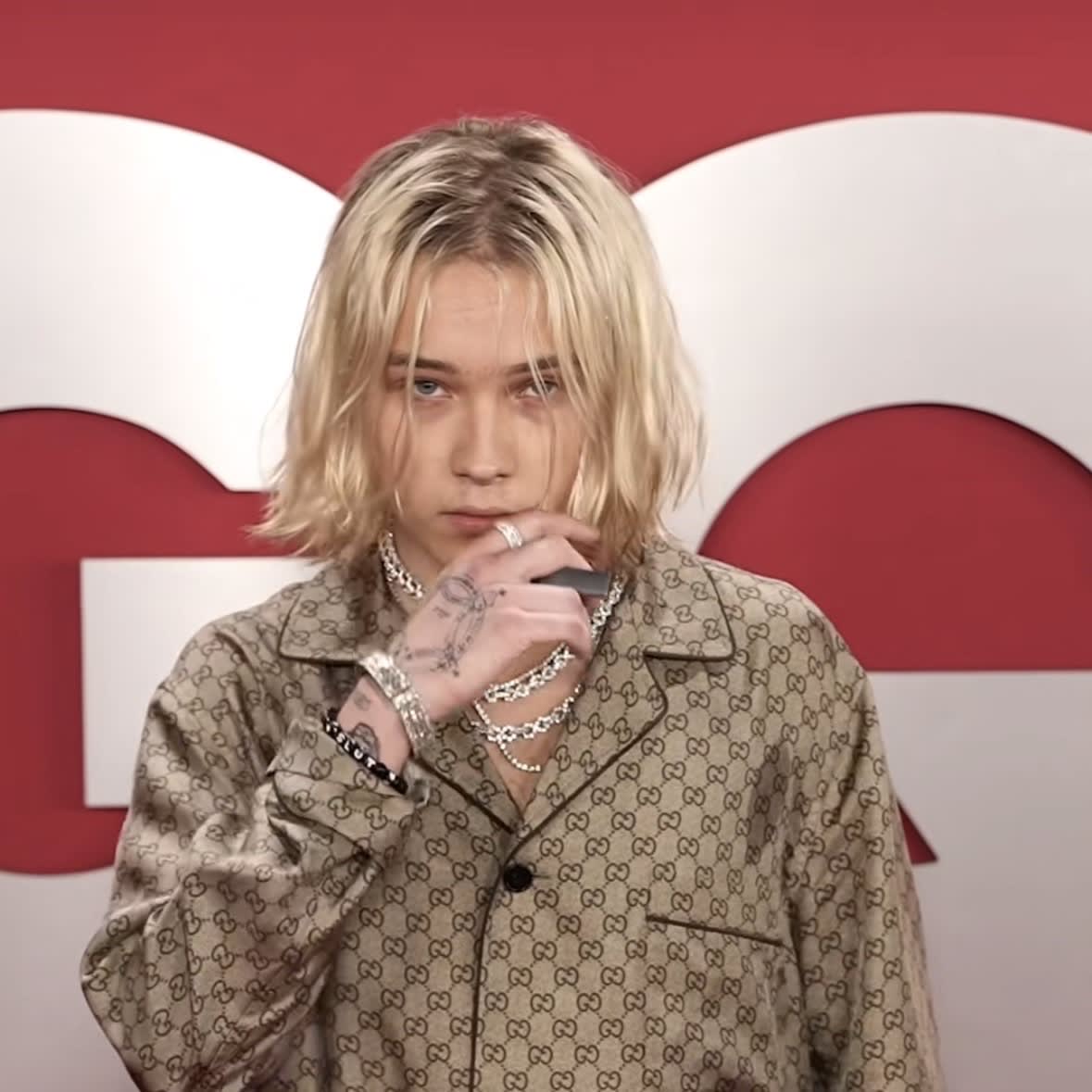 Dhiyaan Nirmal (dhiyaan) Farcaster social identity (Fname handle) PFP