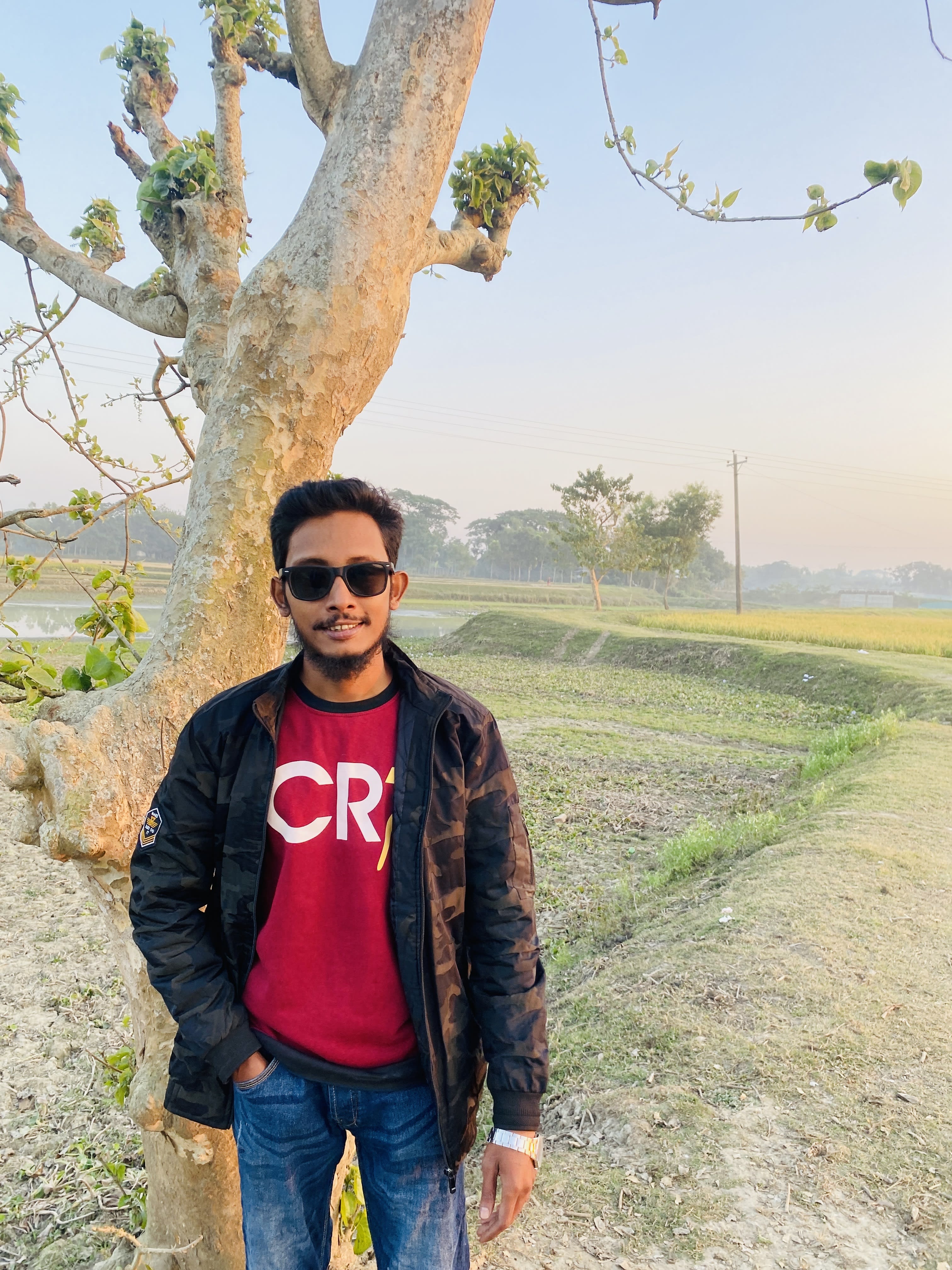 noor $EVER (momshadnoor) Farcaster social identity (Fname handle) PFP