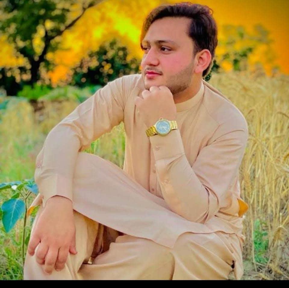 abdulwaris09's Farcaster avatar