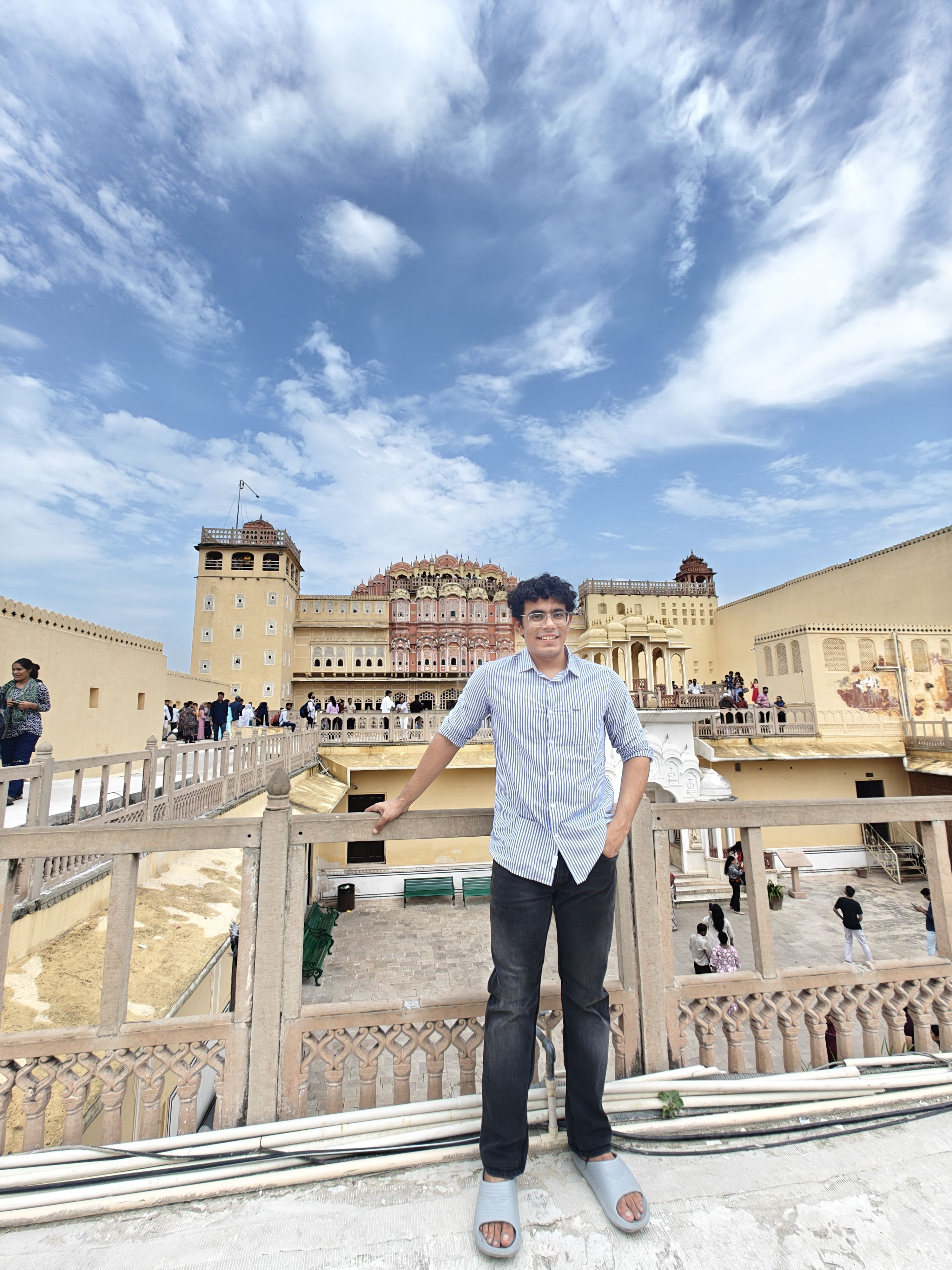 sushant27a Farcaster social identity (Fname handle) PFP