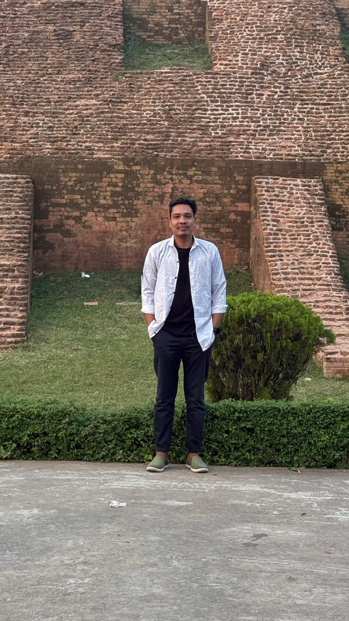 Ahmed Riaz's Farcaster avatar