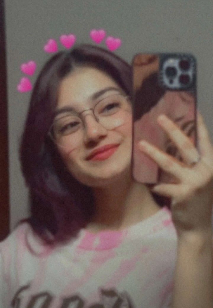 Naina Vibs's Farcaster avatar