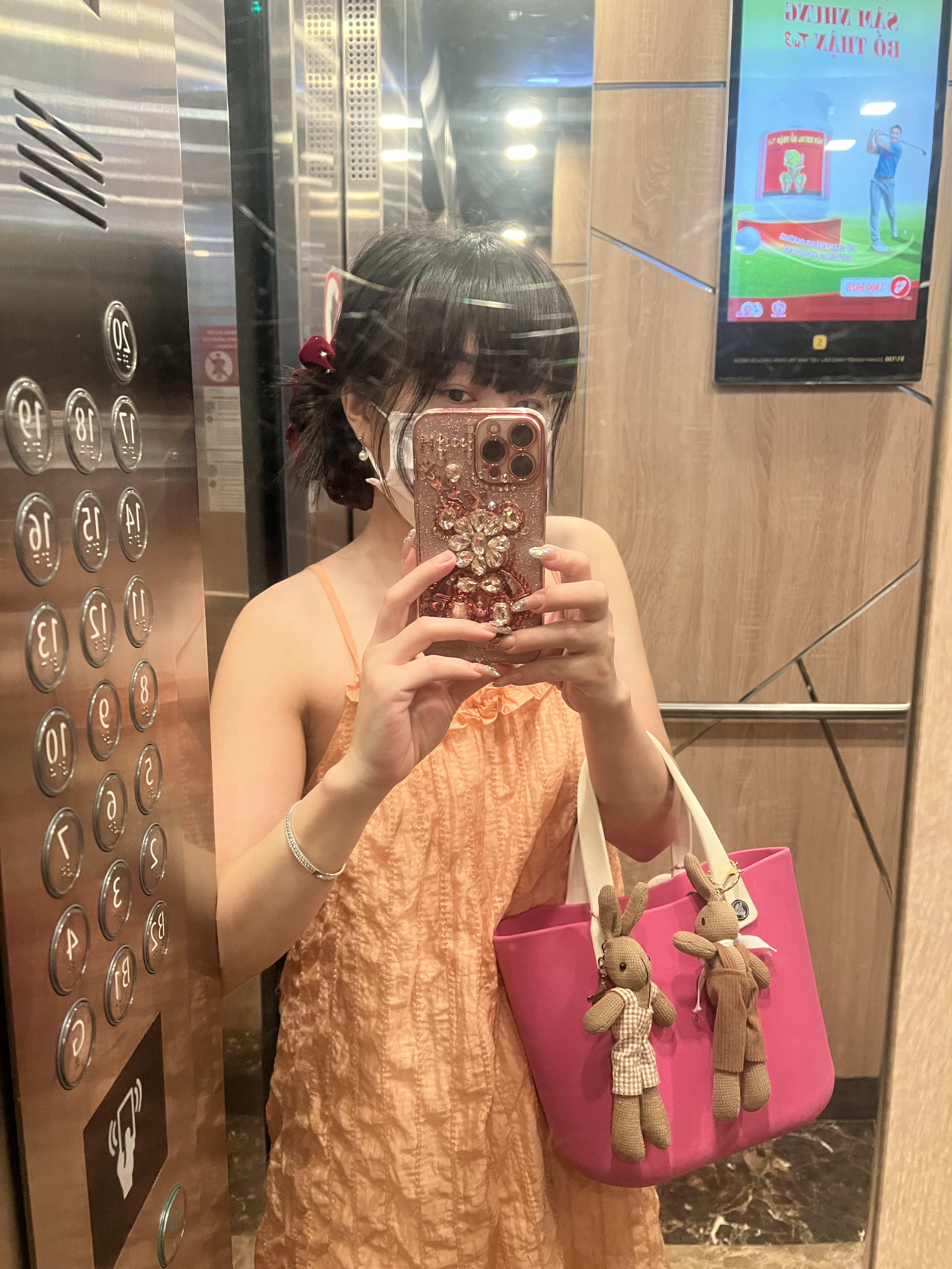 huyenlao's Farcaster avatar