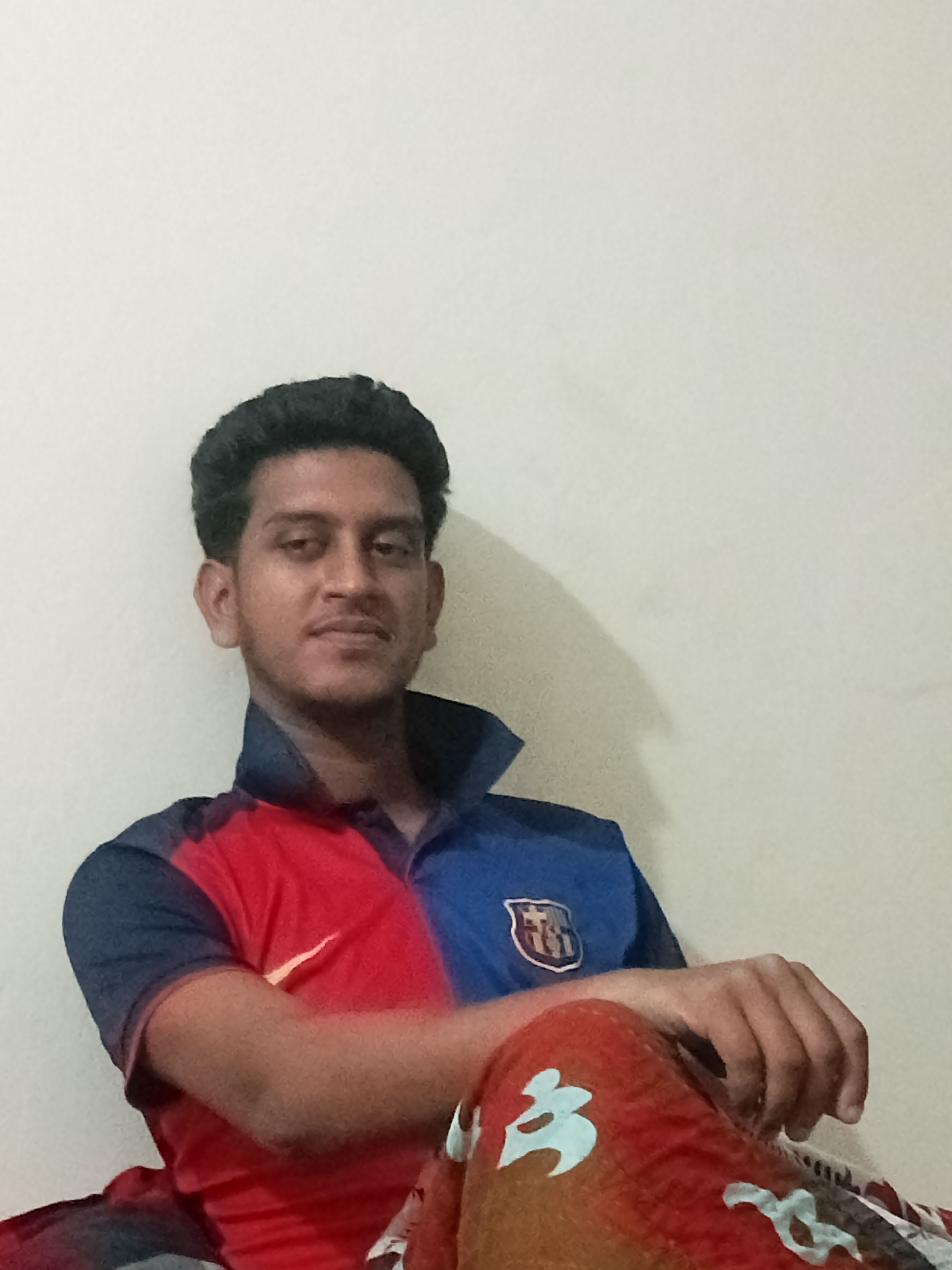 Hadi's Farcaster avatar
