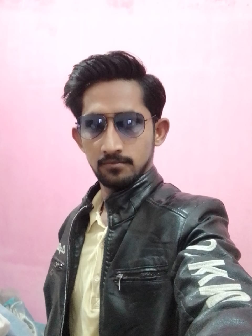 shahnawaz560470's Farcaster avatar