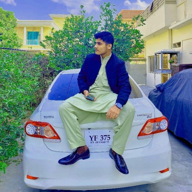 Huzaiax6's Farcaster avatar