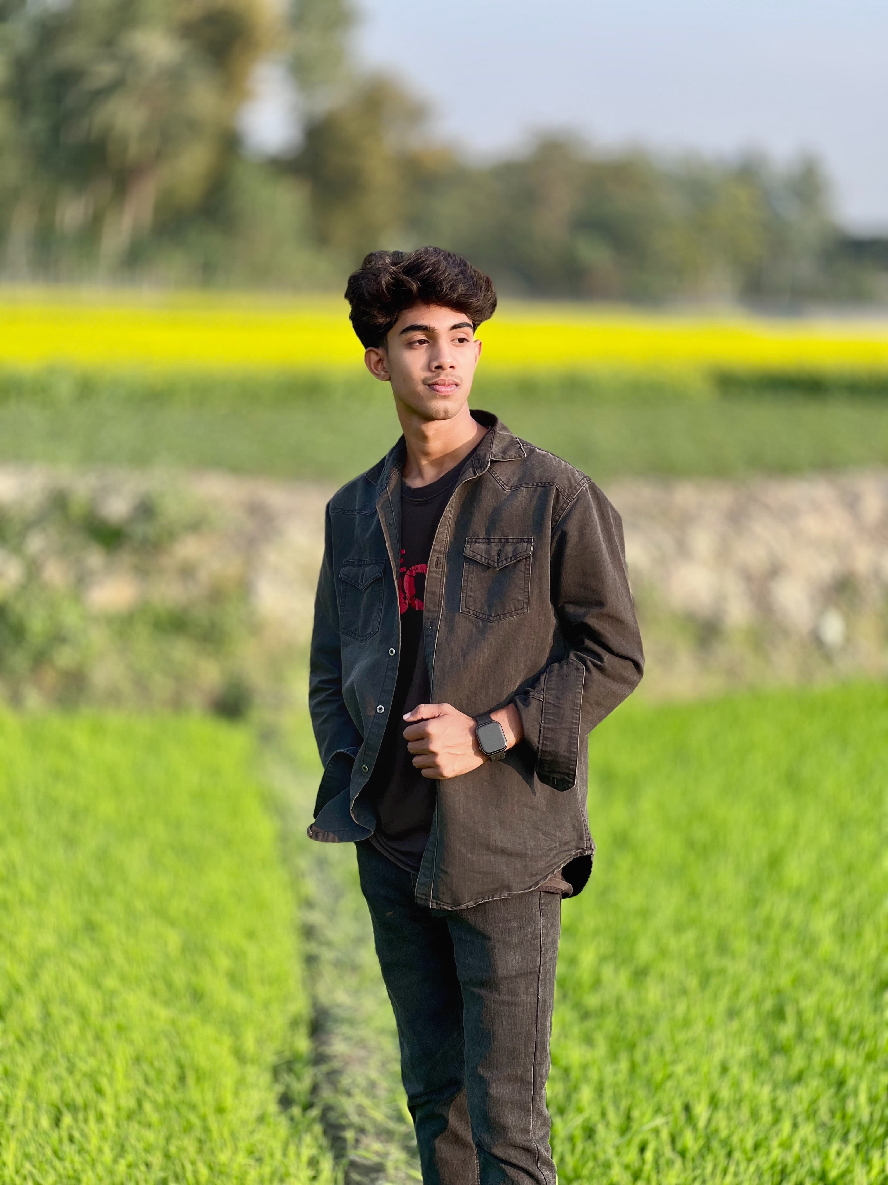 Mohammad Khan's Farcaster avatar