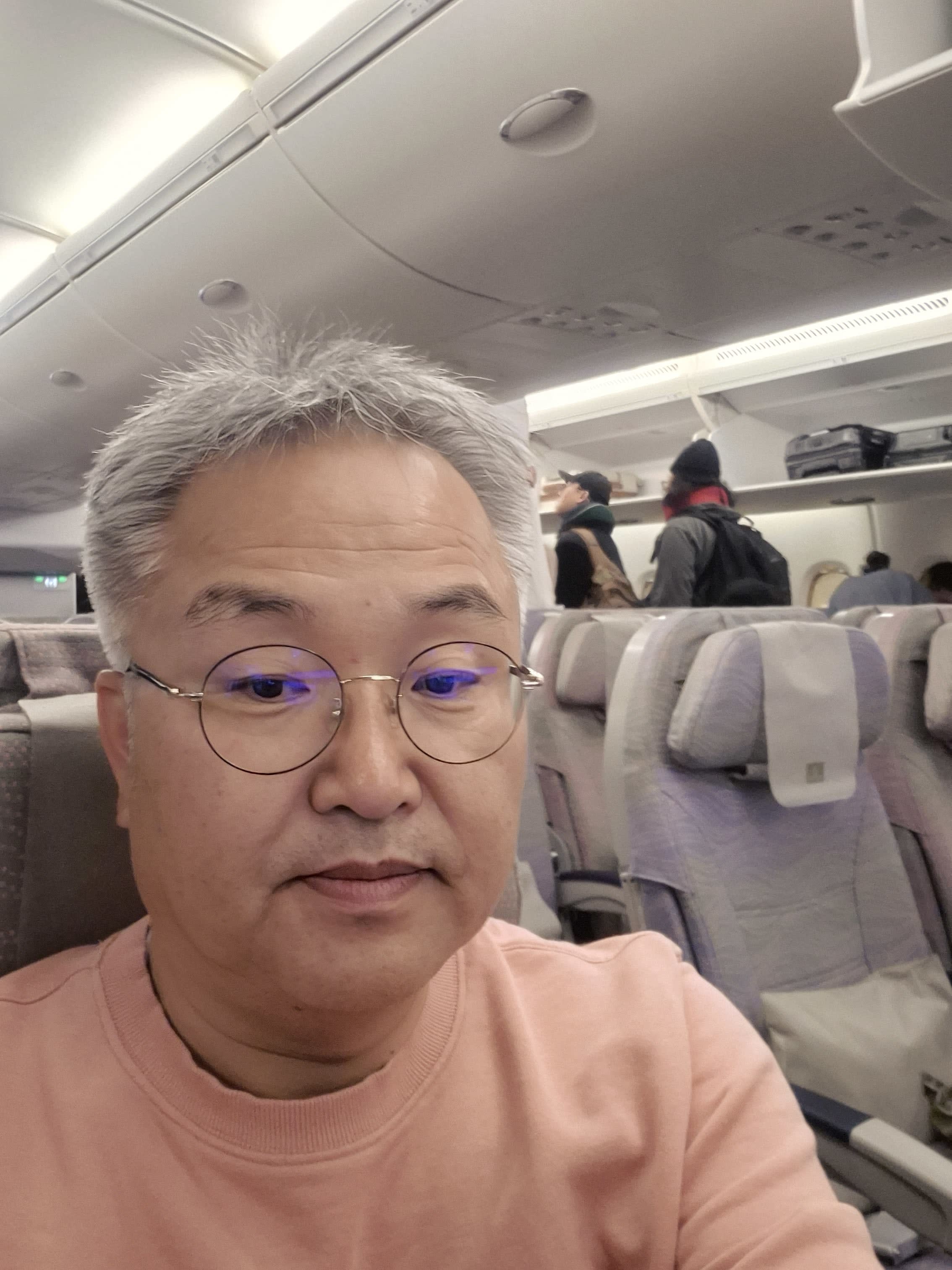 Kyoungwon Seo's Farcaster avatar