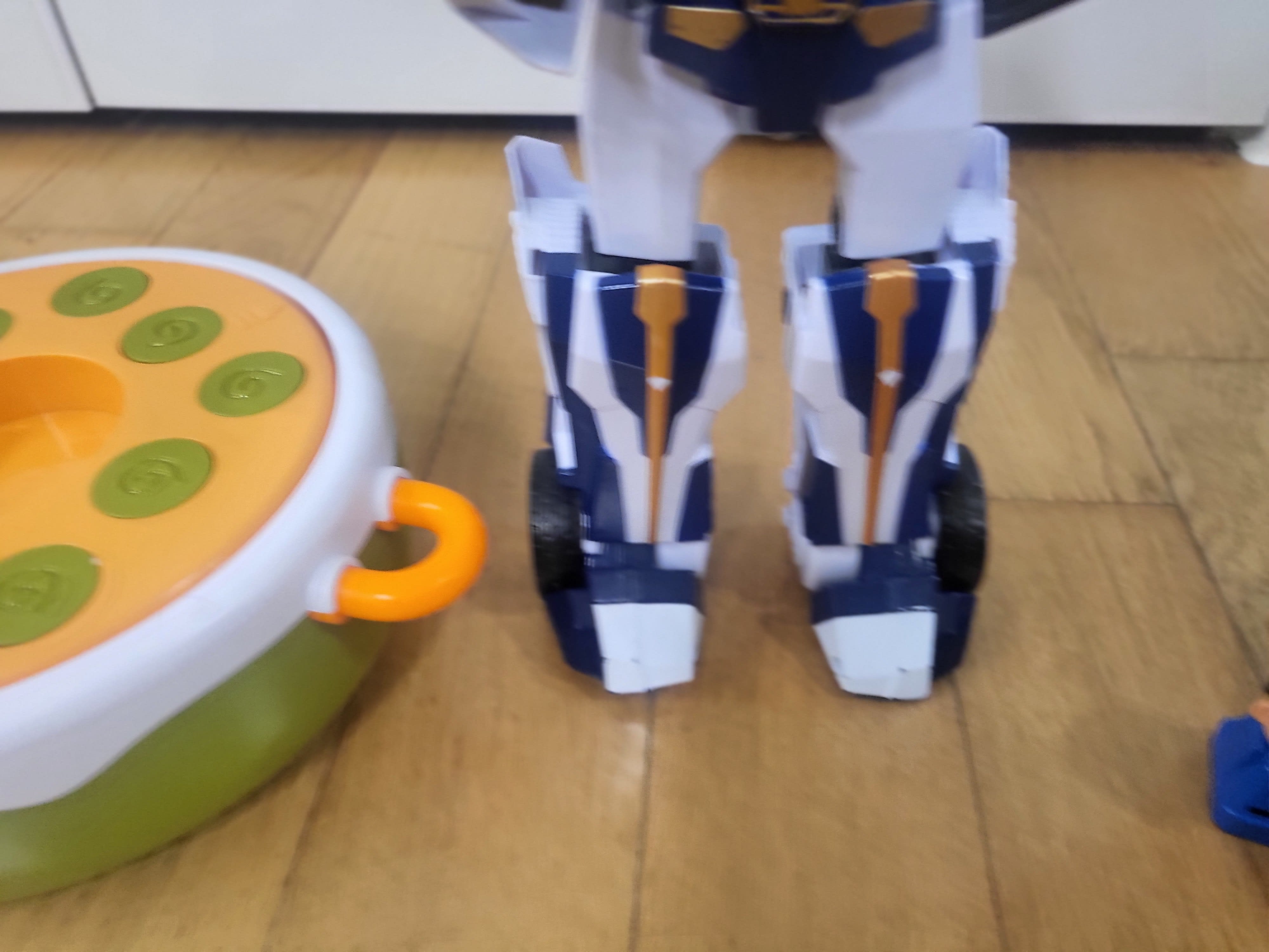 Ninnini (dooboo.base.eth) Farcaster social identity (Fname handle) PFP