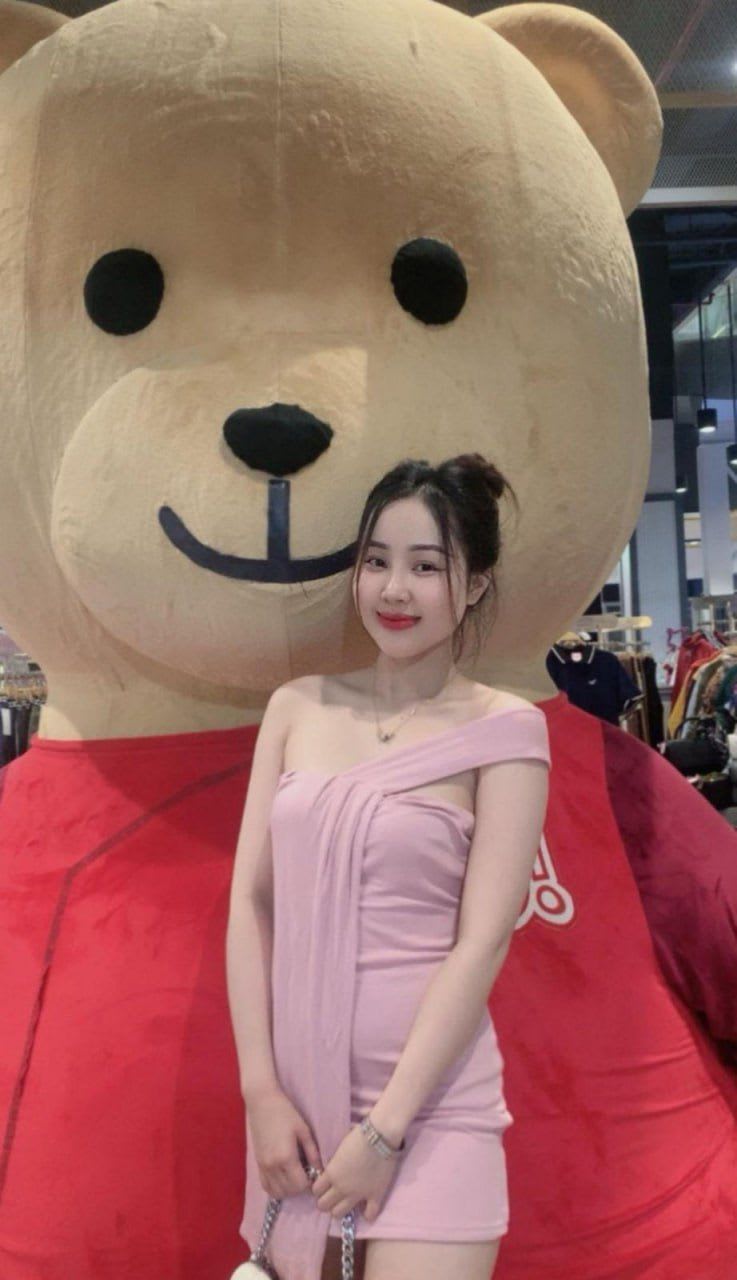 elenaxuan's Farcaster avatar