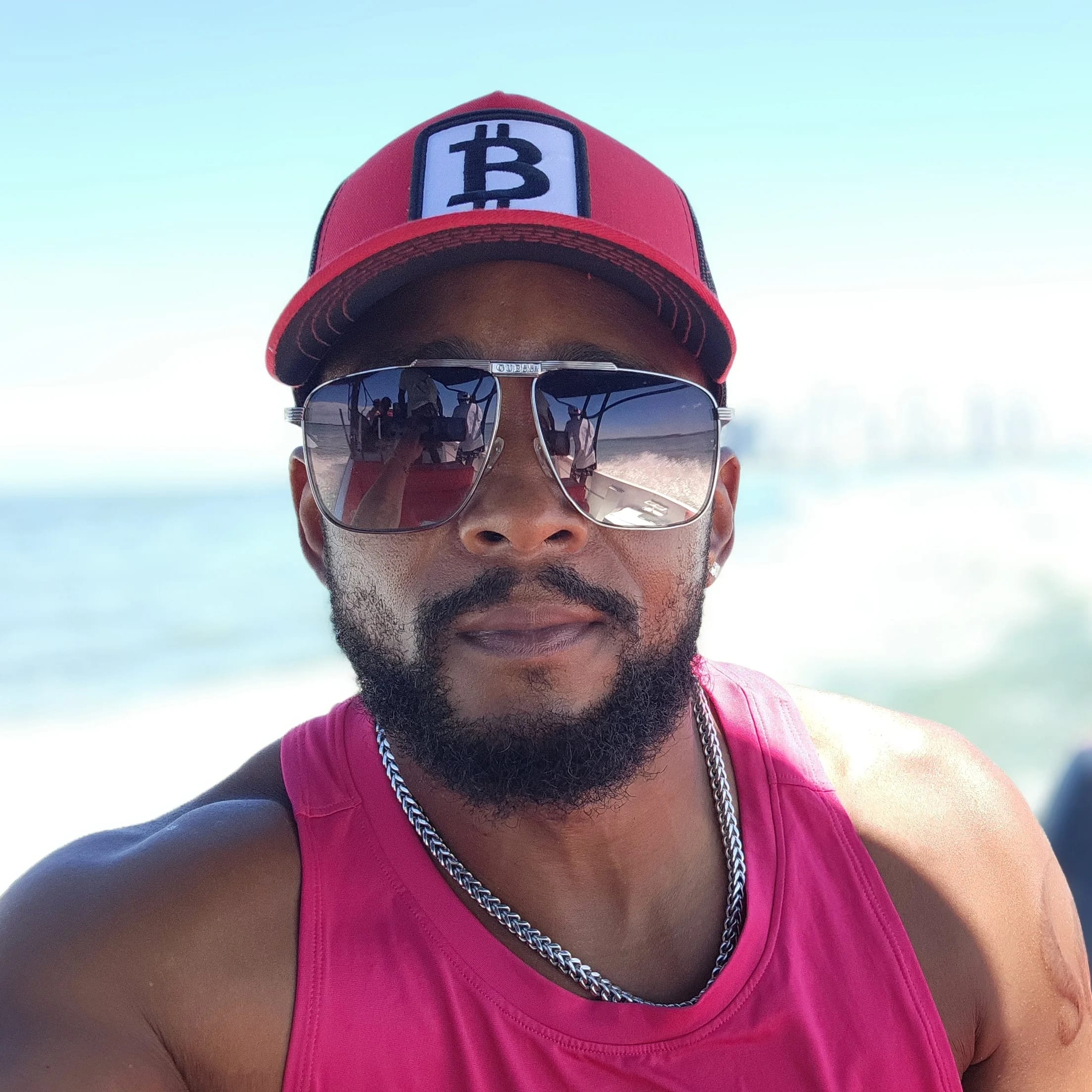 cryptokingcarlos's Farcaster avatar