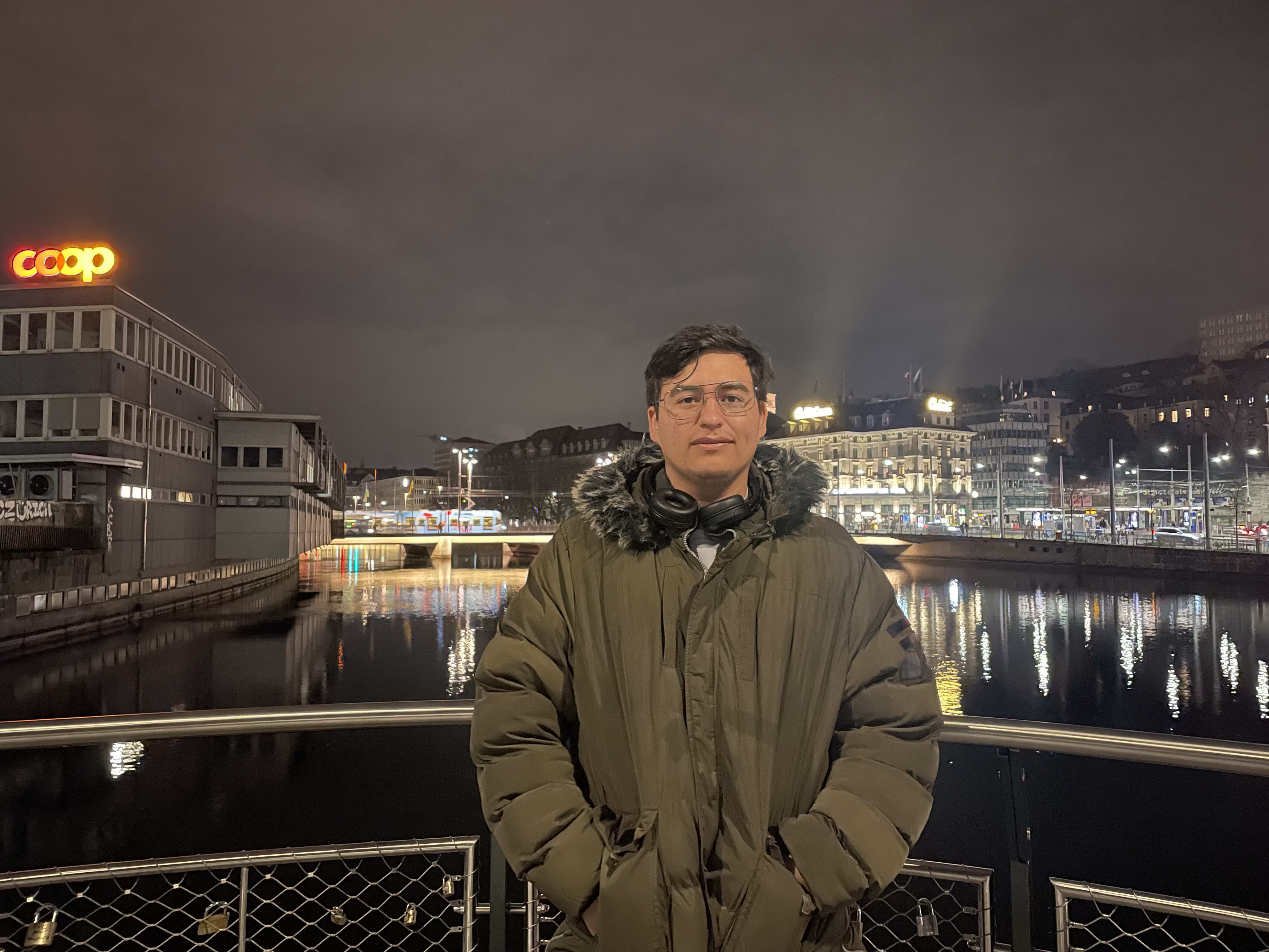 javiblake.base.eth Basenames (.base.eth domains) based on ENS PFP