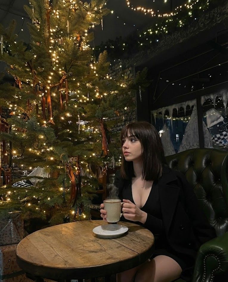 sara21's Farcaster avatar