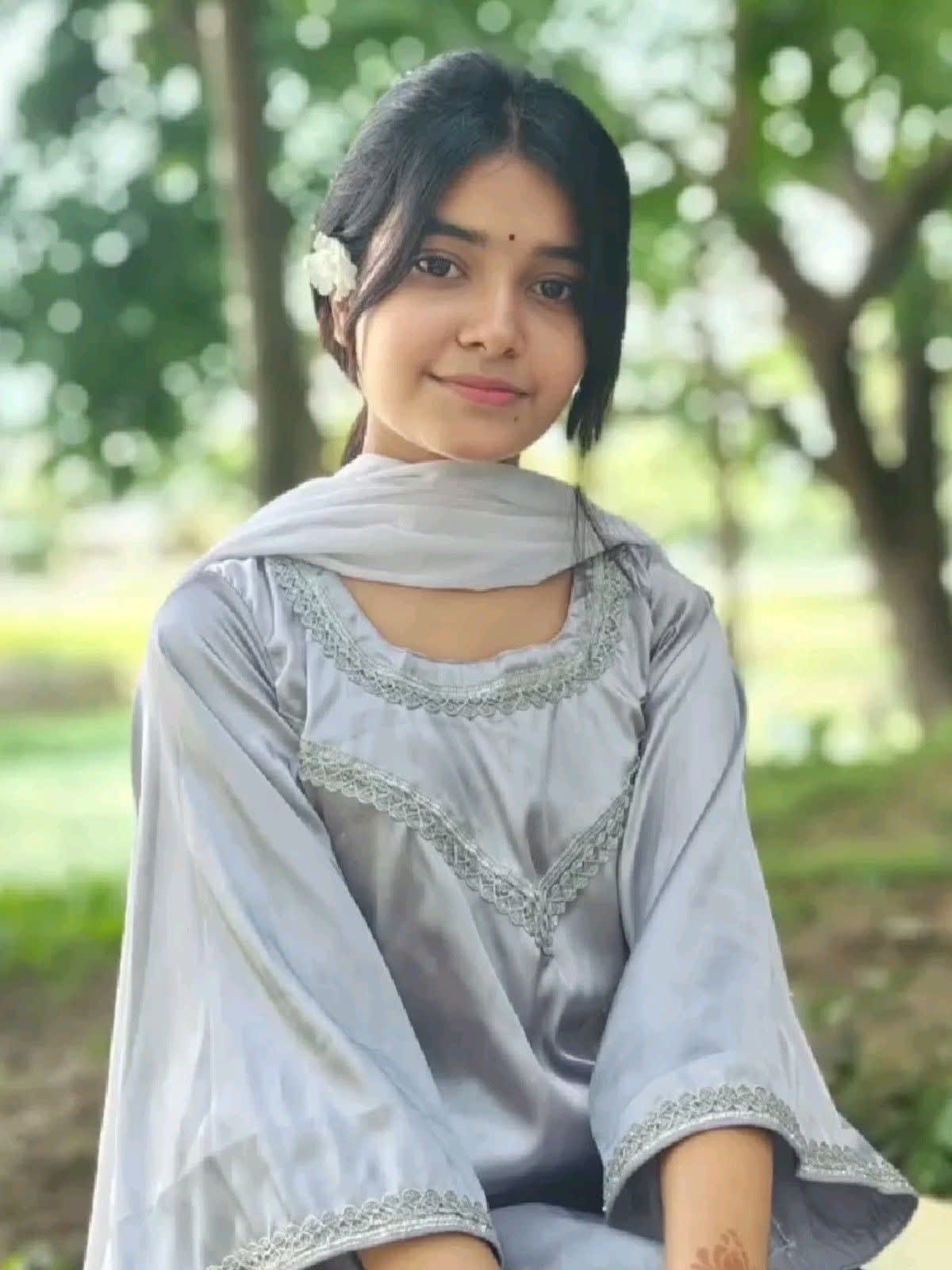 Tasneya's Farcaster avatar