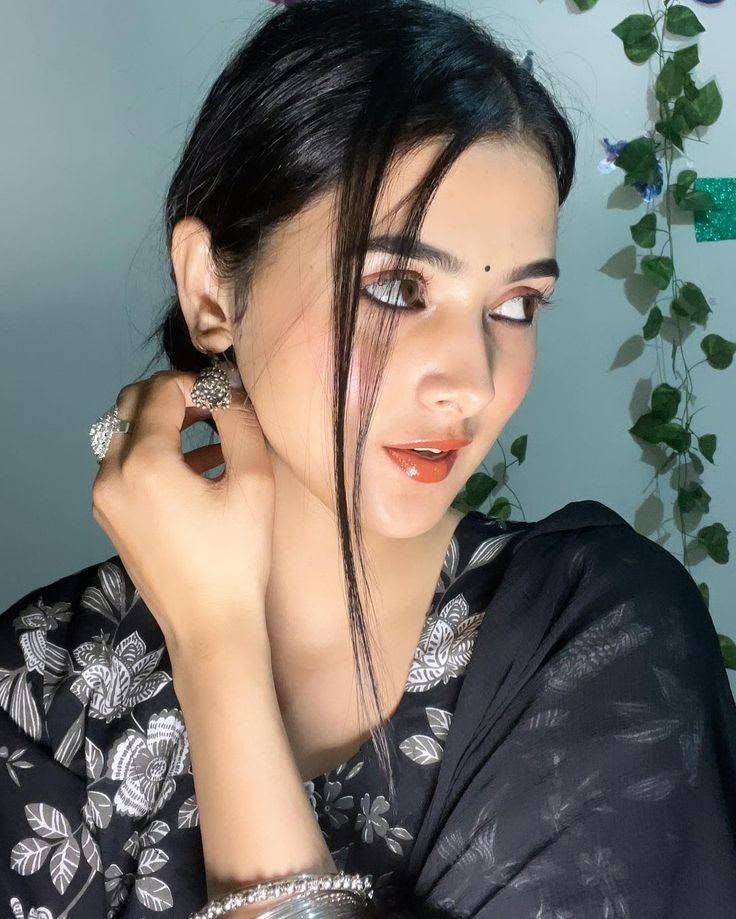 (Shajadi)'s Farcaster avatar