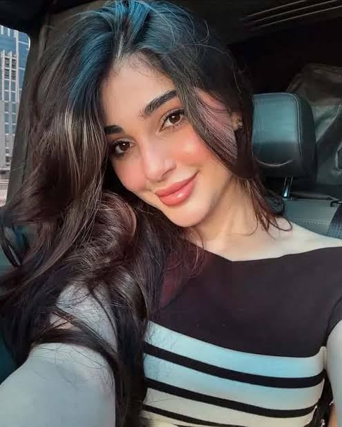 Tania_Khan's Farcaster avatar