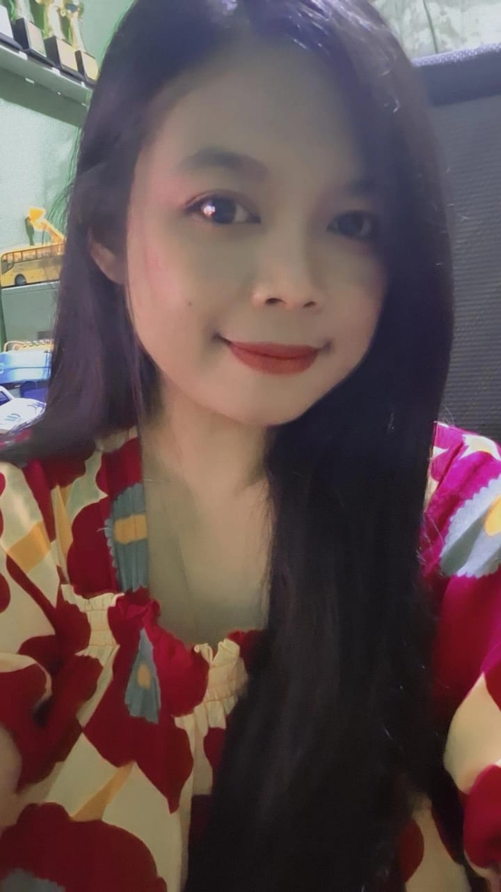 ratna's Farcaster avatar