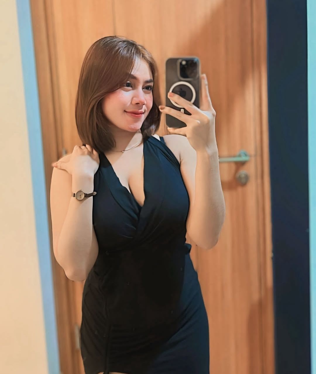 Dea|base.eth (deaandelina) Farcaster social identity (Fname handle) PFP