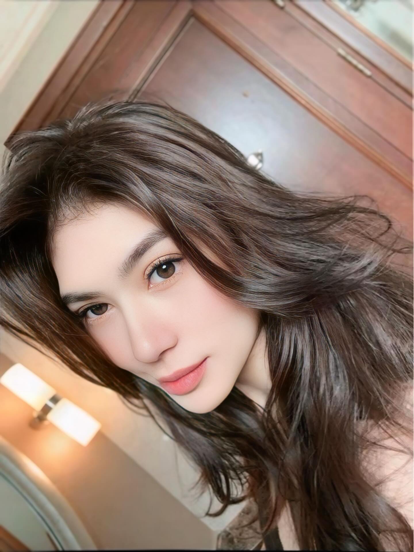 lisareynolds (lisareynolds.base.eth) Farcaster social identity (Fname handle) PFP