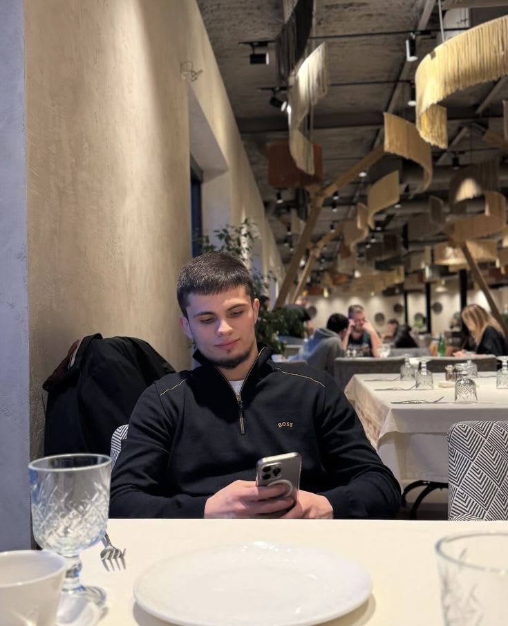 hrugkieslifes's Farcaster avatar