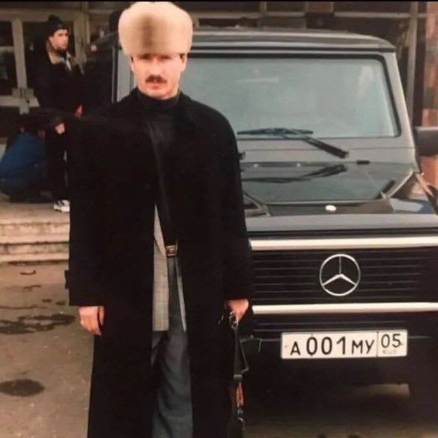 broholizahro's Farcaster avatar