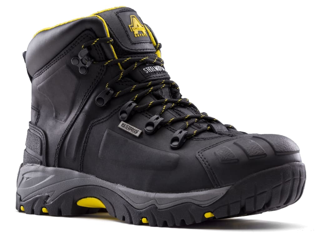 extra wide fitting safety footwear