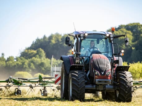 VALTRA Traktor "A-Serie"