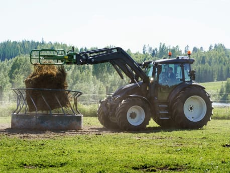 VALTRA Traktor "G-Serie"