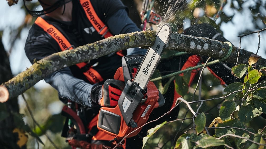 Husqvarna Motorsäge im Einsatz