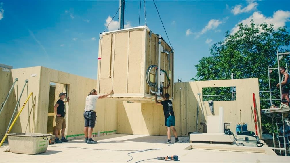 Modul auf Baustelle