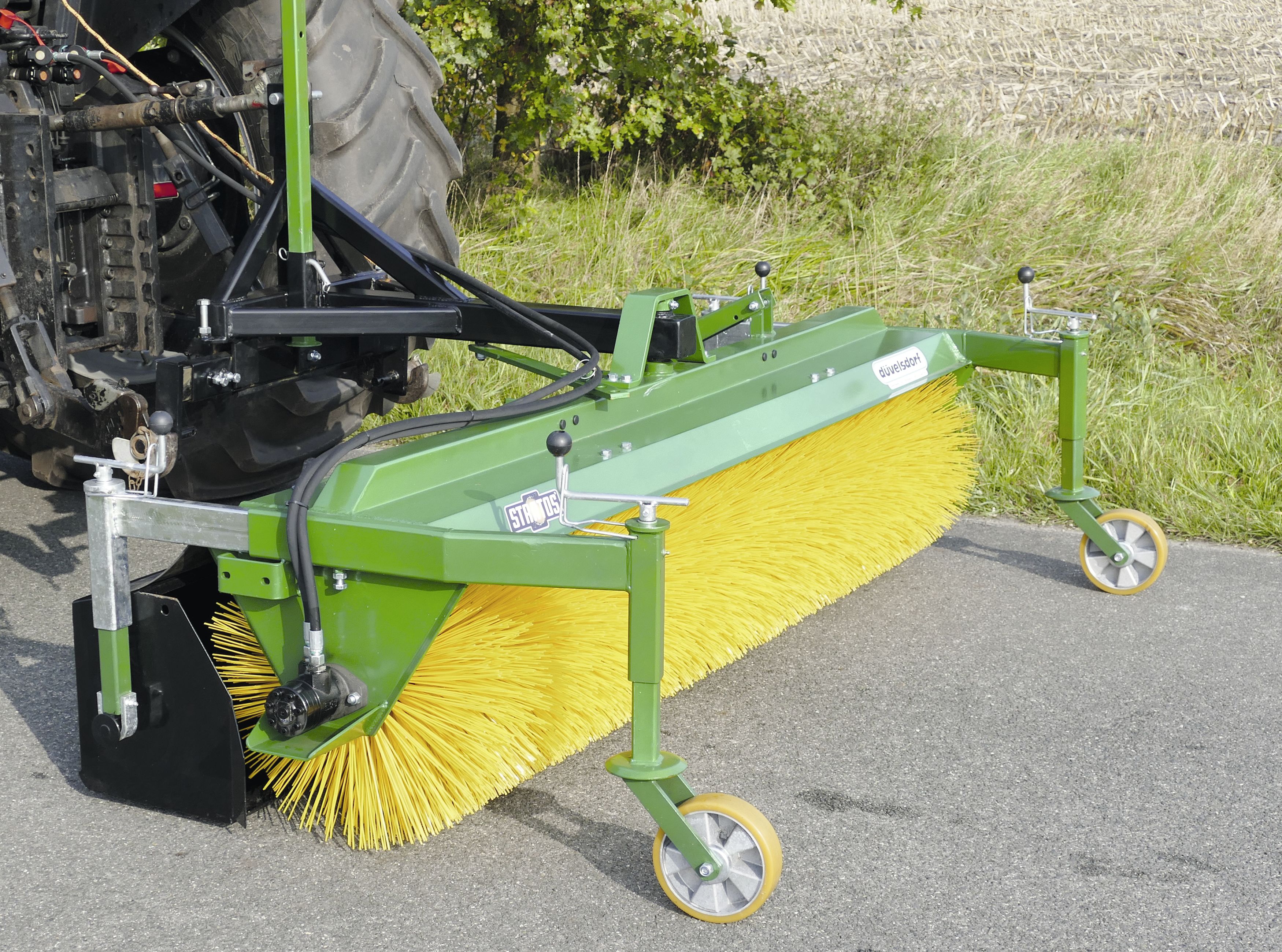Düvelsdorf Kehrmaschine "Stratos" 1,70 m, Dreipunkt Kat. 1/2, 4511170