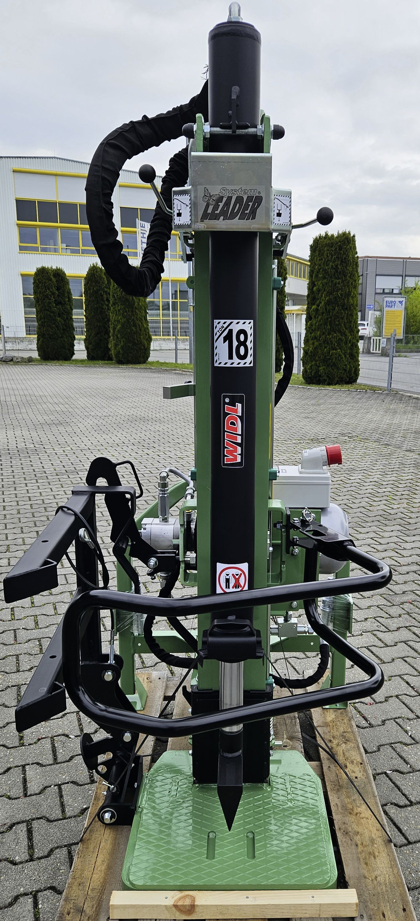 Widl Holzspalter "HF-180 Topfix Kombi" 18 t, Gelenkwelle; elektrisch 400 V/5,5 kW, 16.183