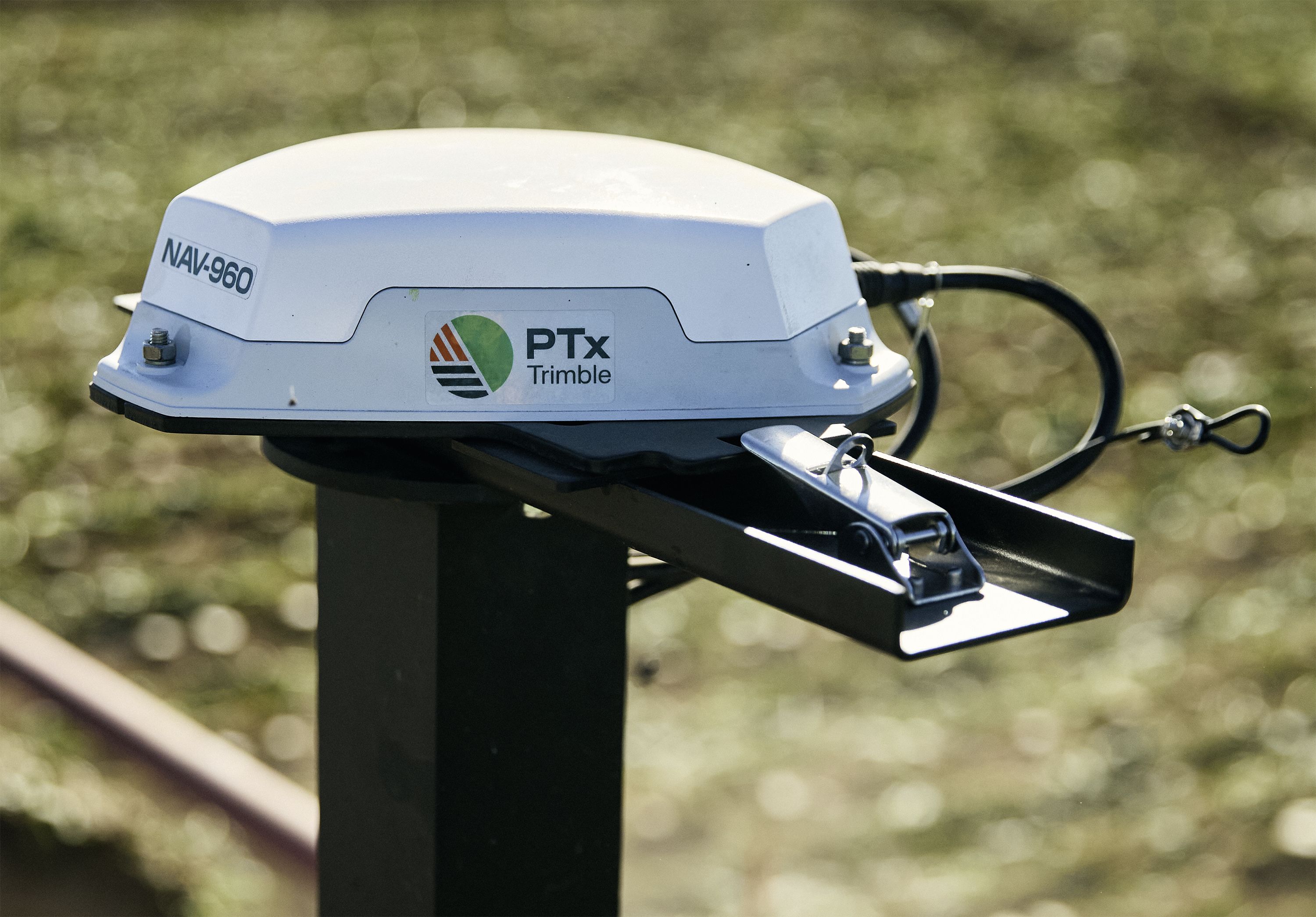 PTx Trimble Spurführungscontroller "NAV-960" mit Alufuß, für Parallelahrsystem Landwirtschaft, 131800-04